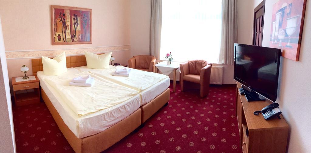 Hotel & Pension Villa Camenz Güstrow Pokój zdjęcie