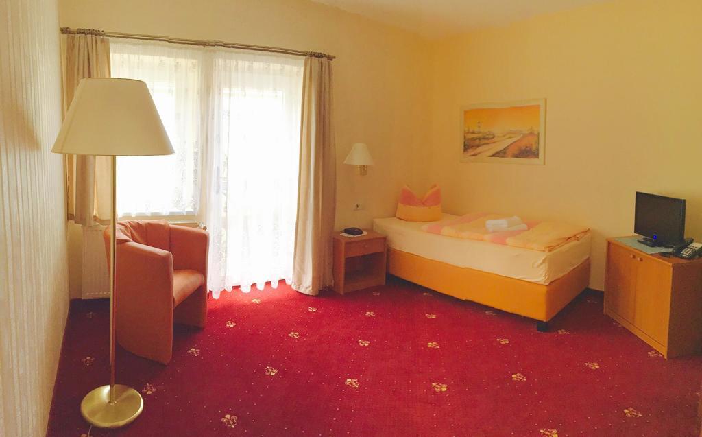 Hotel & Pension Villa Camenz Güstrow Pokój zdjęcie
